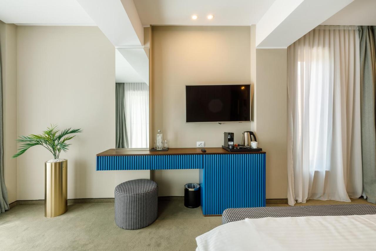 Onal Boutique Hotelier Mamaia Exteriör bild