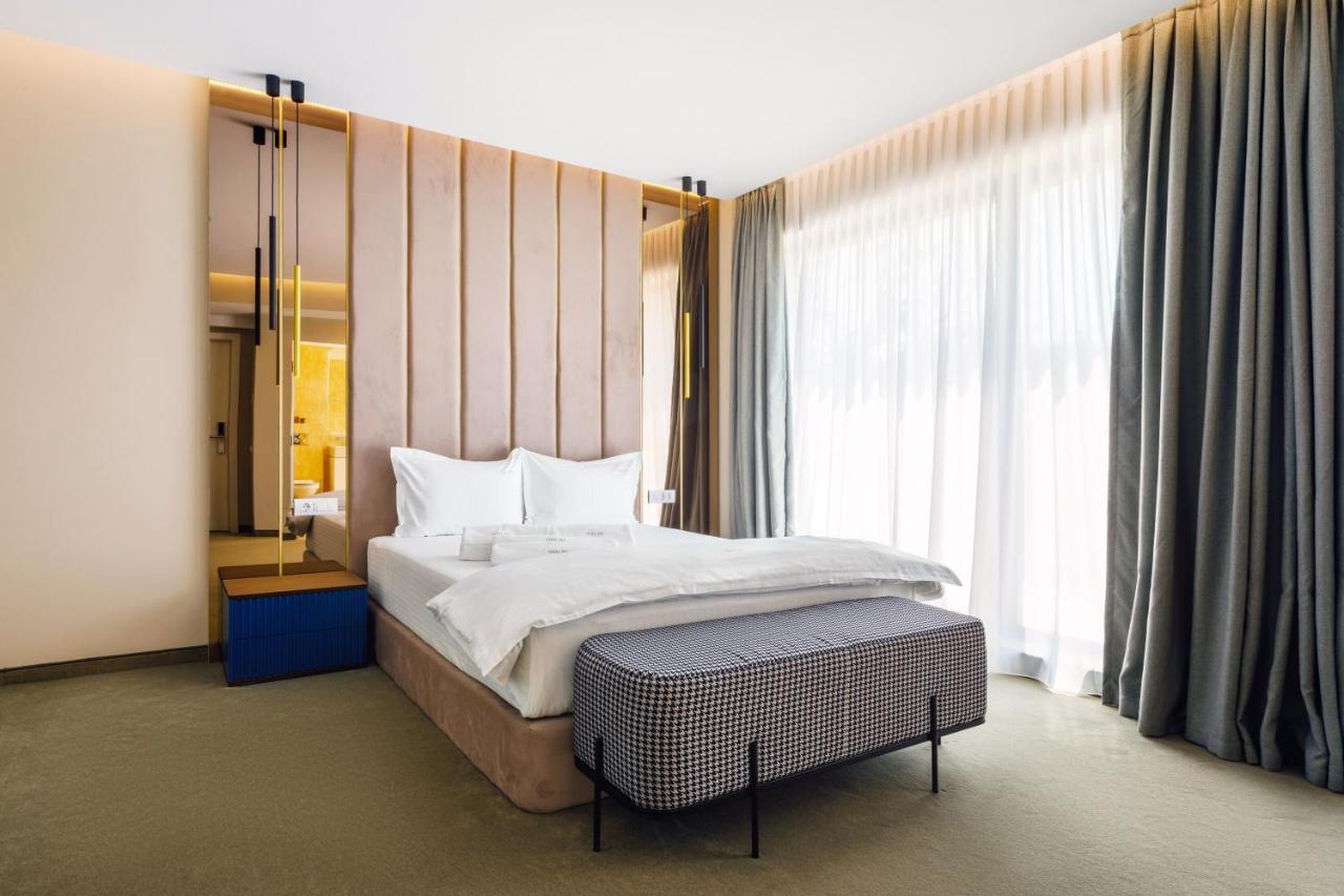 Onal Boutique Hotelier Mamaia Exteriör bild