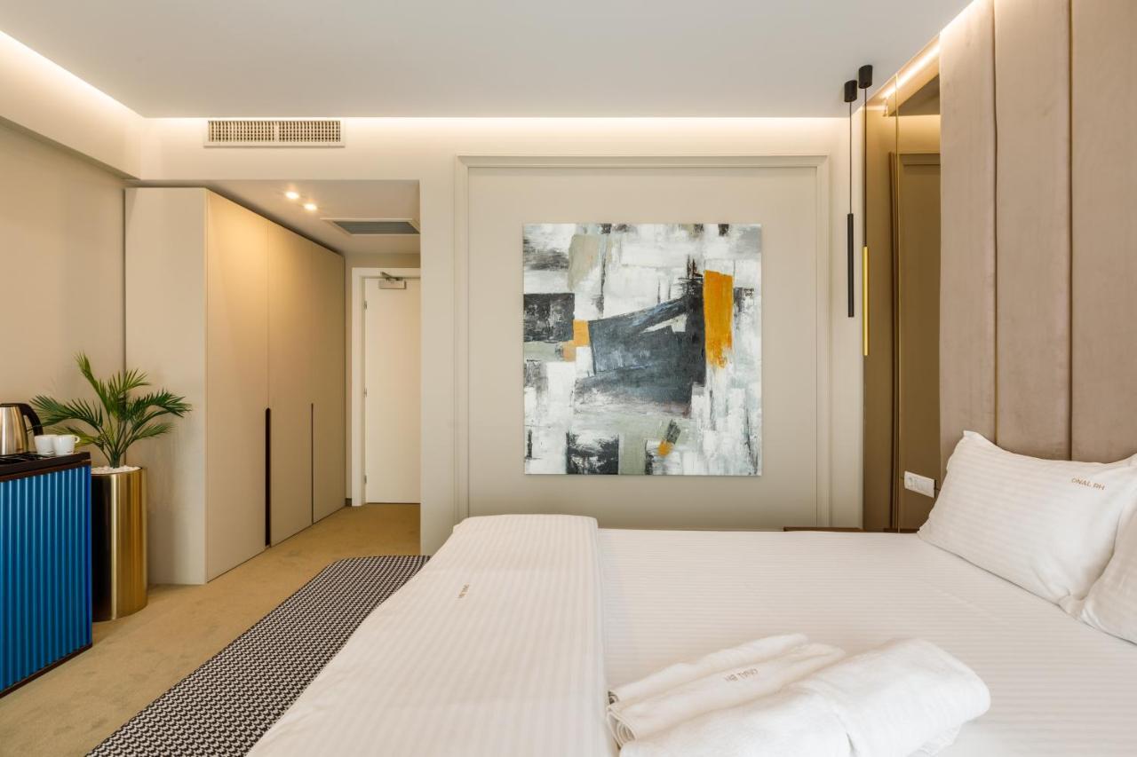 Onal Boutique Hotelier Mamaia Exteriör bild