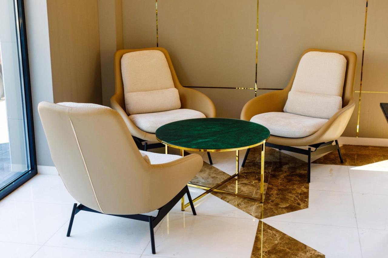 Onal Boutique Hotelier Mamaia Exteriör bild