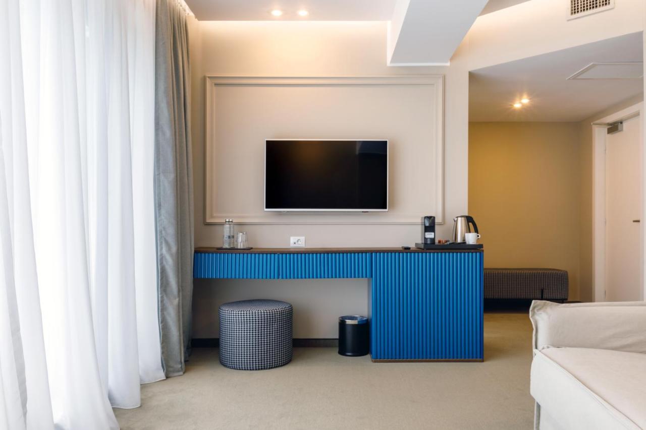 Onal Boutique Hotelier Mamaia Exteriör bild