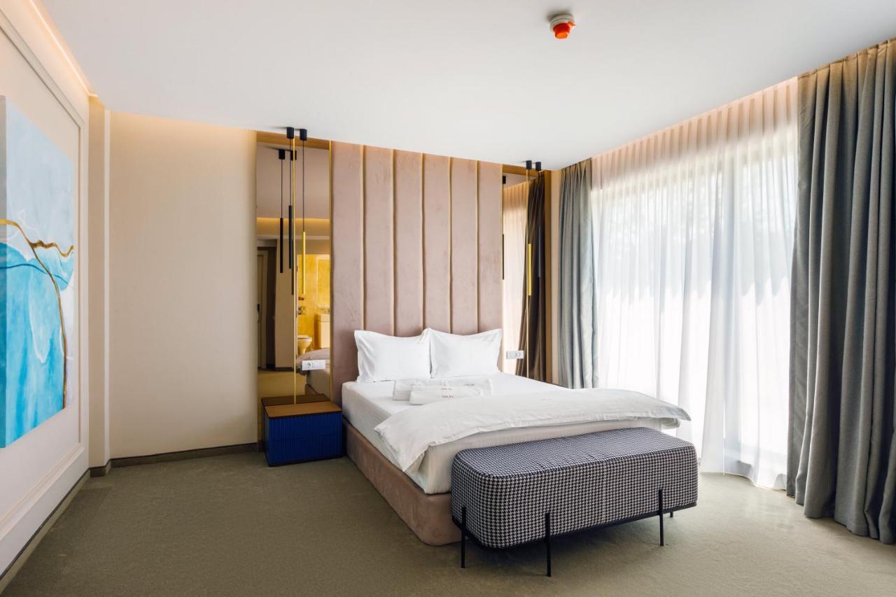 Onal Boutique Hotelier Mamaia Exteriör bild